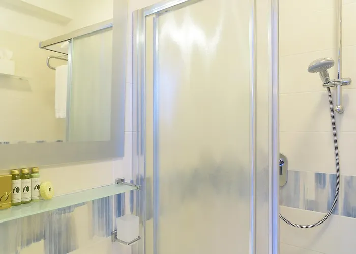 Montecristo فندق 4*