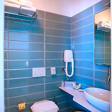 Hotel Montecristo 4*